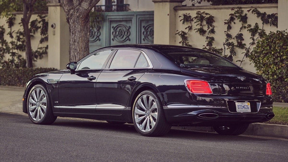 Bentley Flying Spur 2022