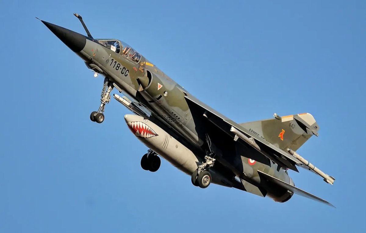 Дассо Мираж f-1