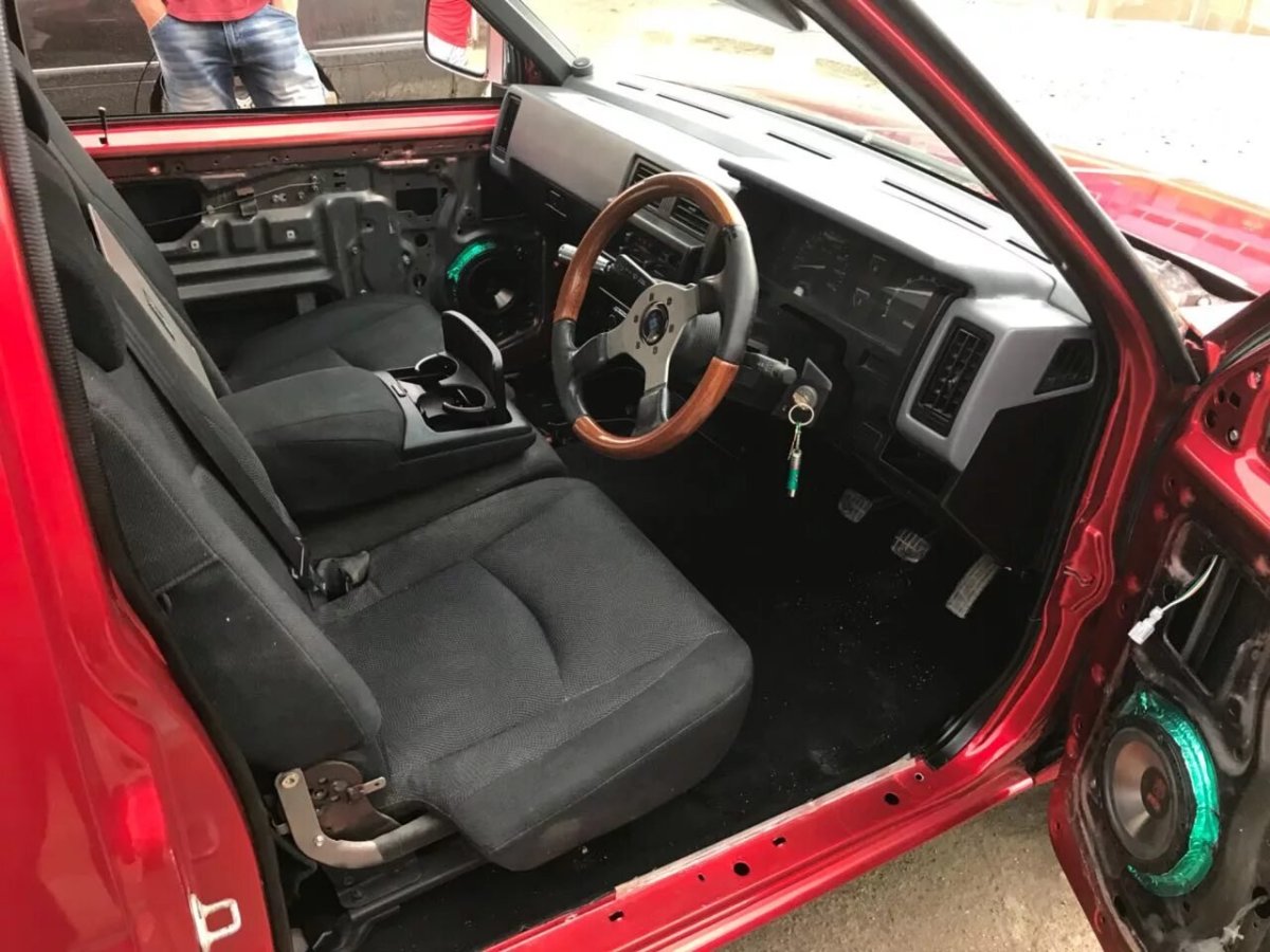 Nissan Datsun d21 салон