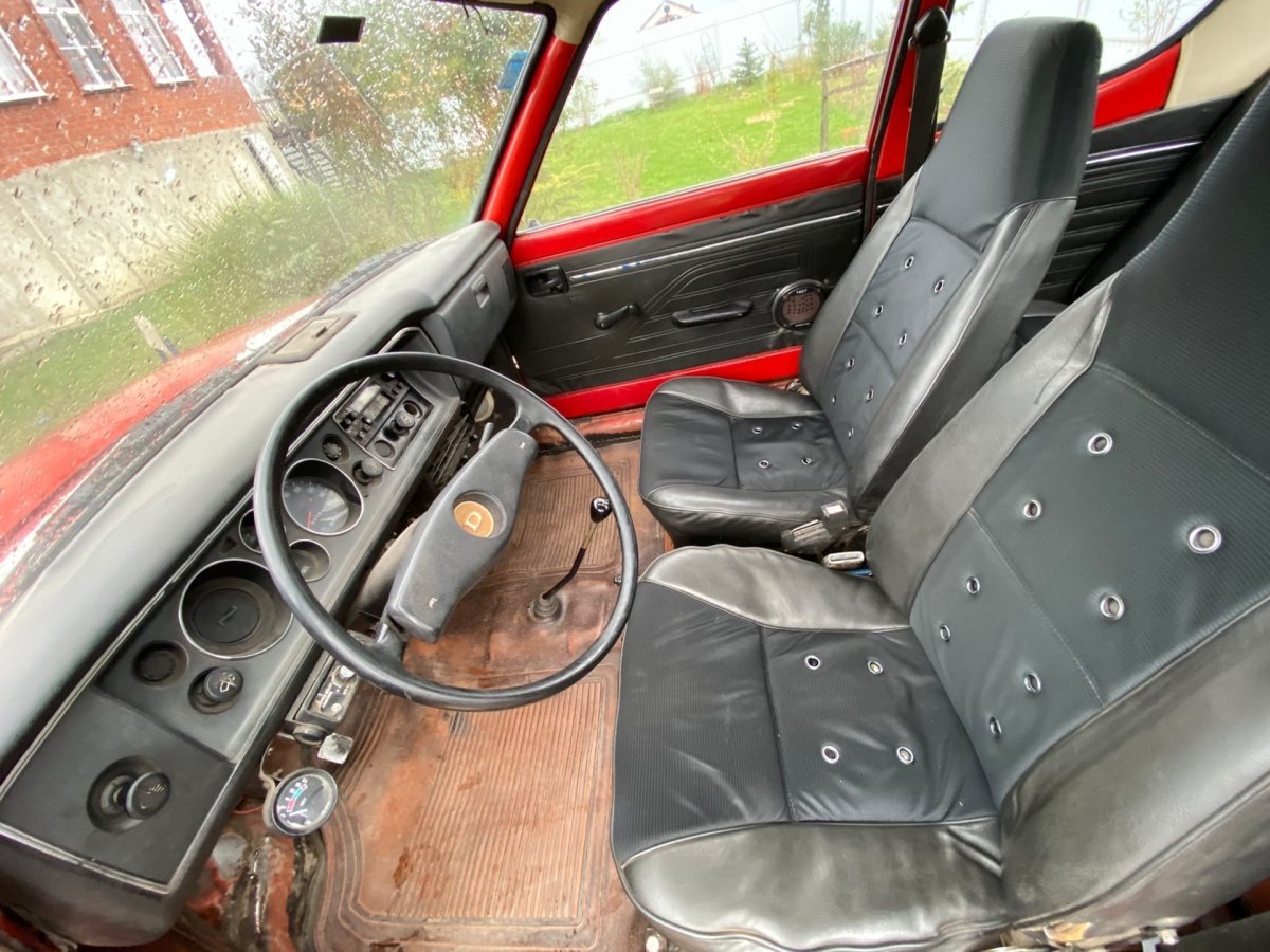 Датсун 100а салон