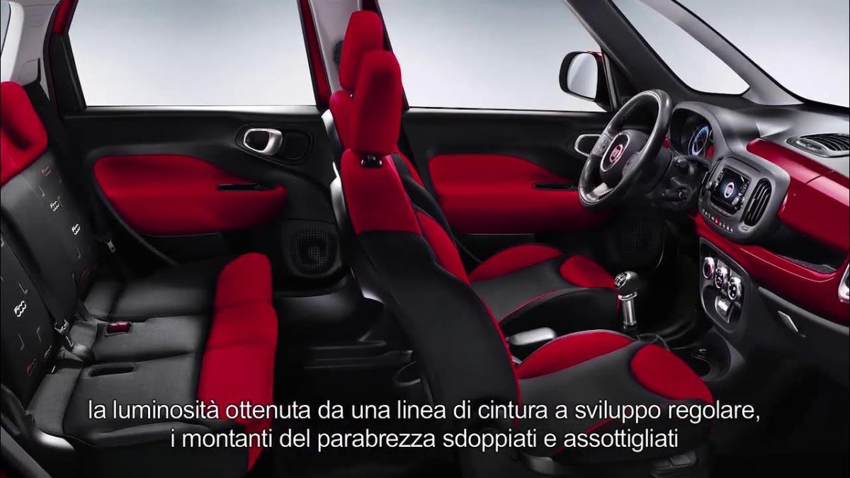 Fiat 500l красный