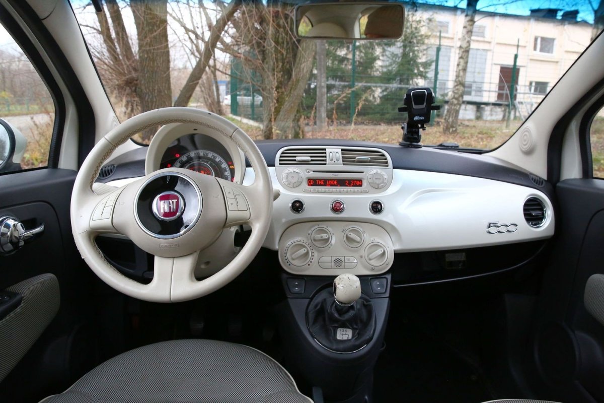 Fiat 500 Electric салон