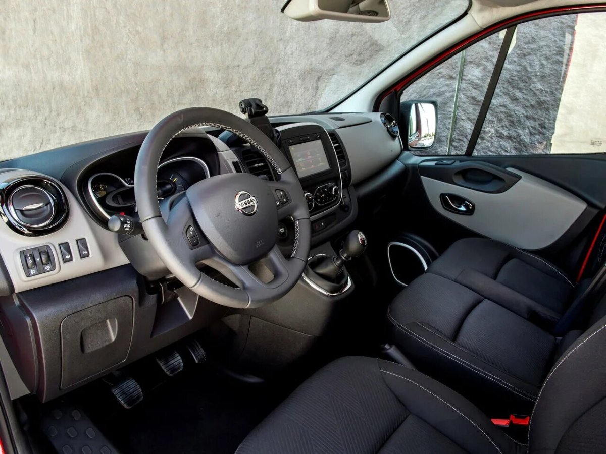 Ниссан нв 300