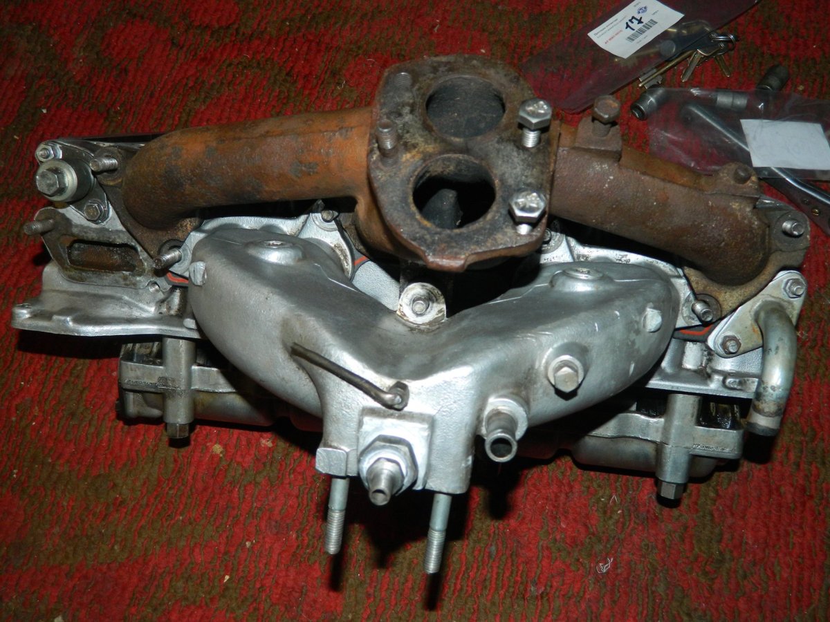 Коллектор впускной ВАЗ 2107 карб