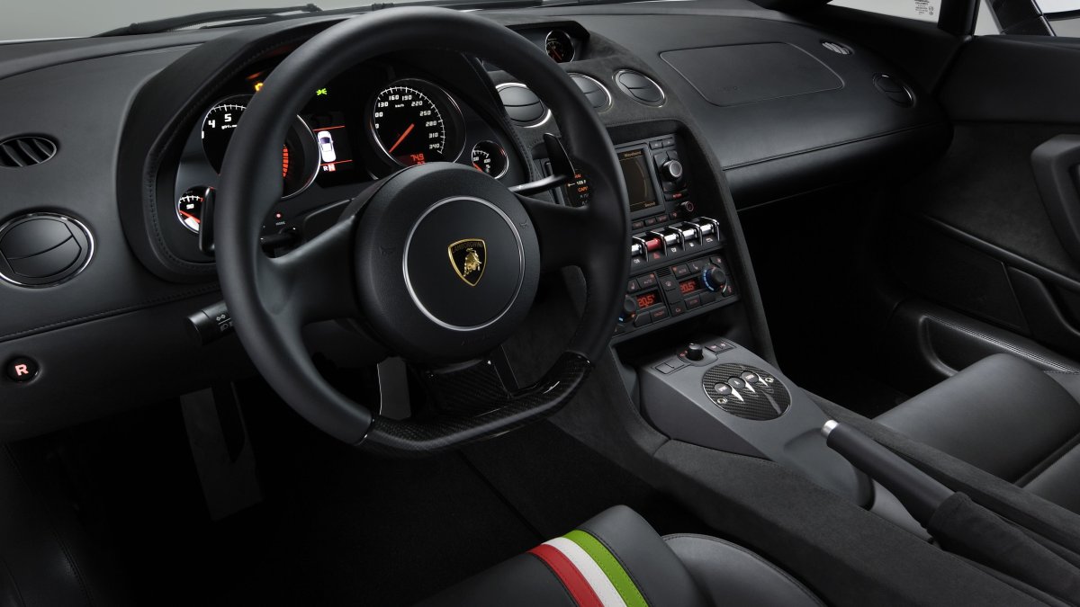 Lamborghini Gallardo Interior