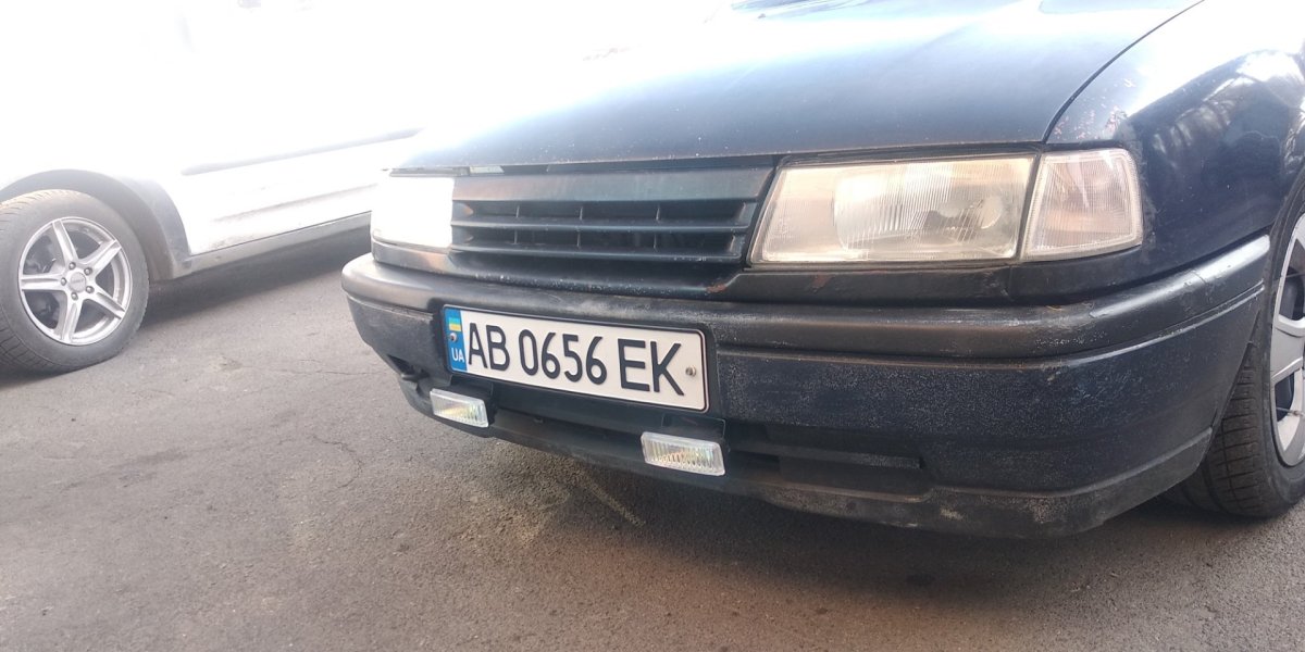 Опель Вектра 1991 противотуманки