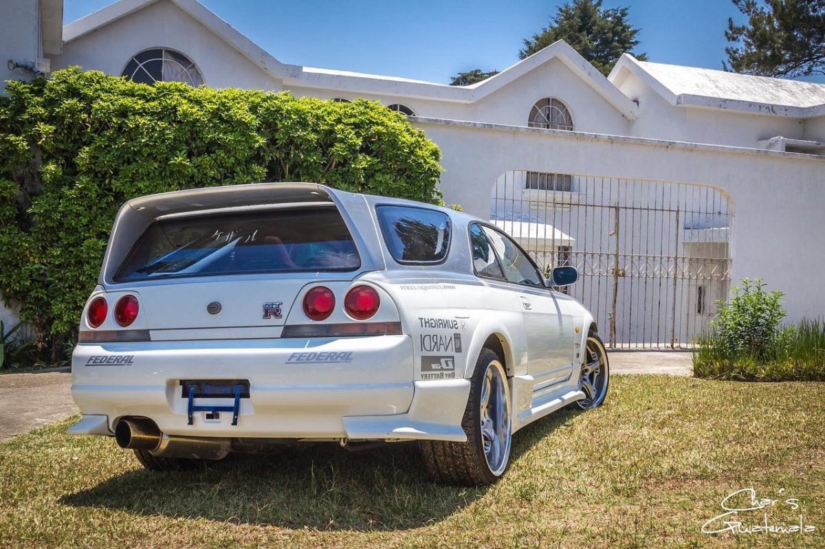 Nissan Skyline GTR r33 универсал