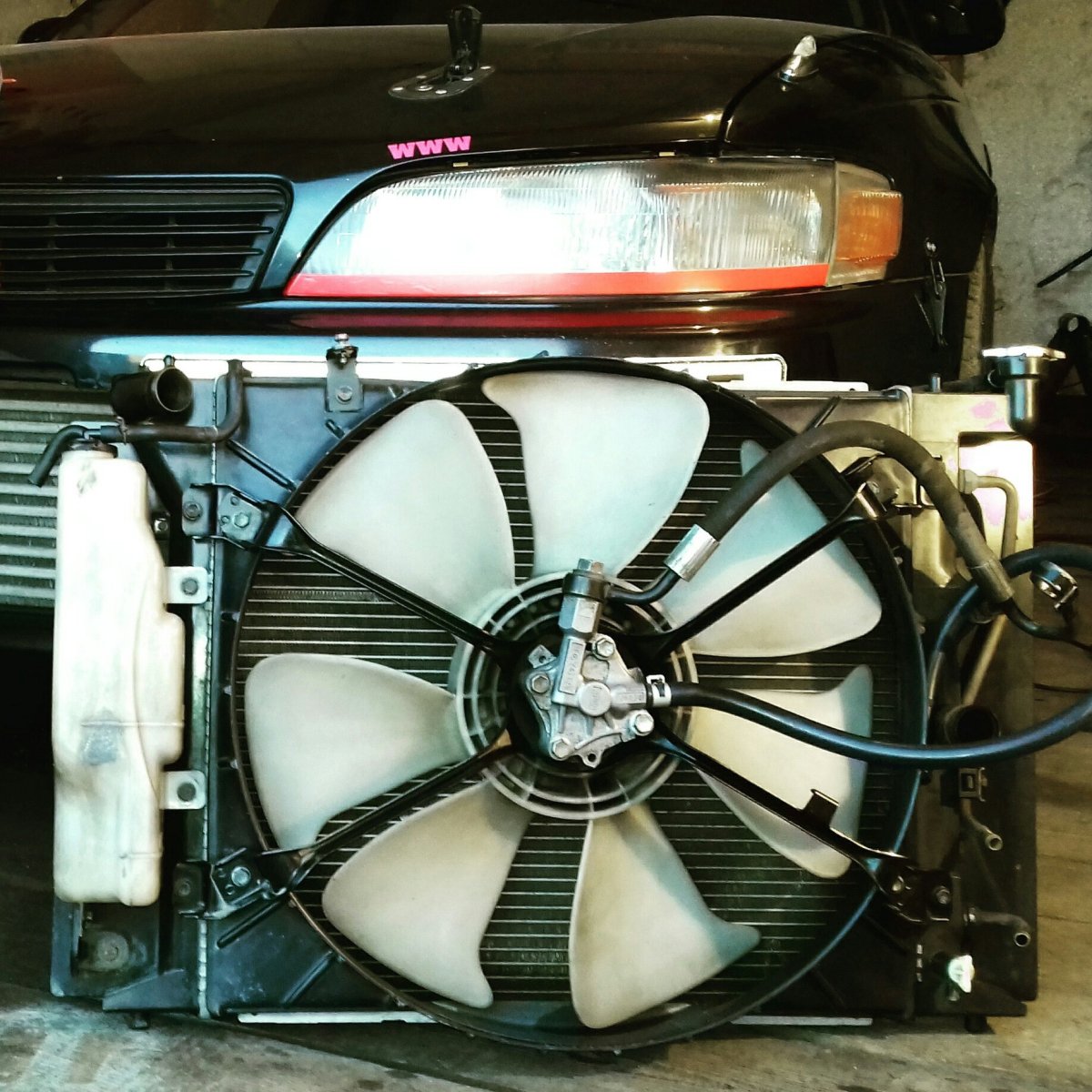 Радиатор с электро вентилятором Марк 2 JZX 90