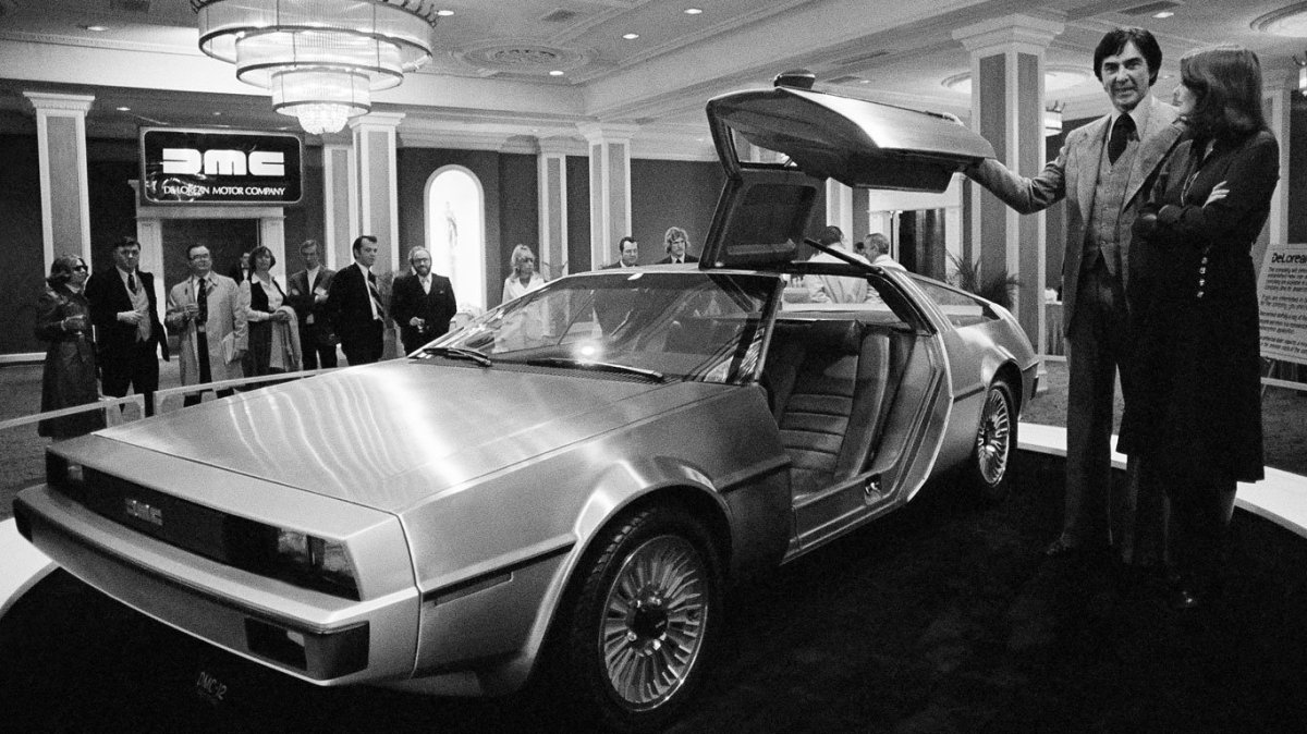 Джон ДЕЛОРЕАН