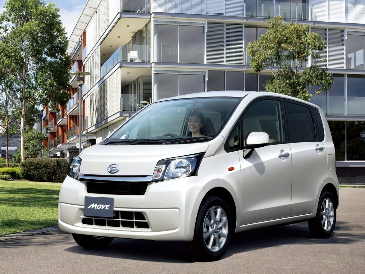 Daihatsu move 5 (2010-2014)
