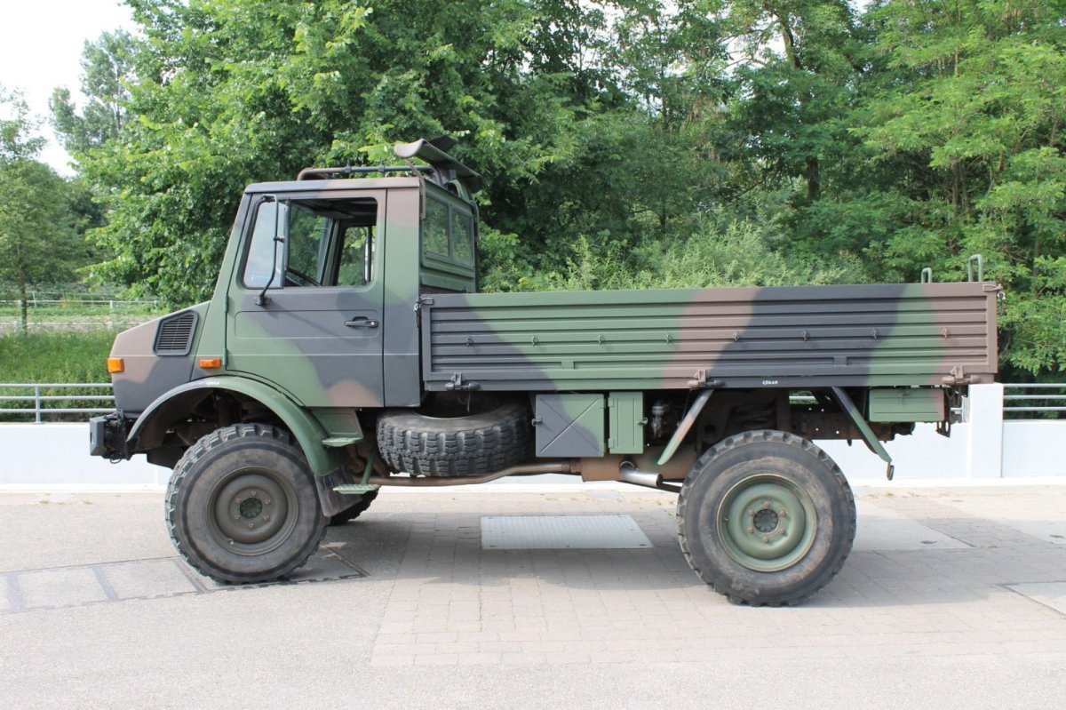 Mercedes Benz Unimog 435