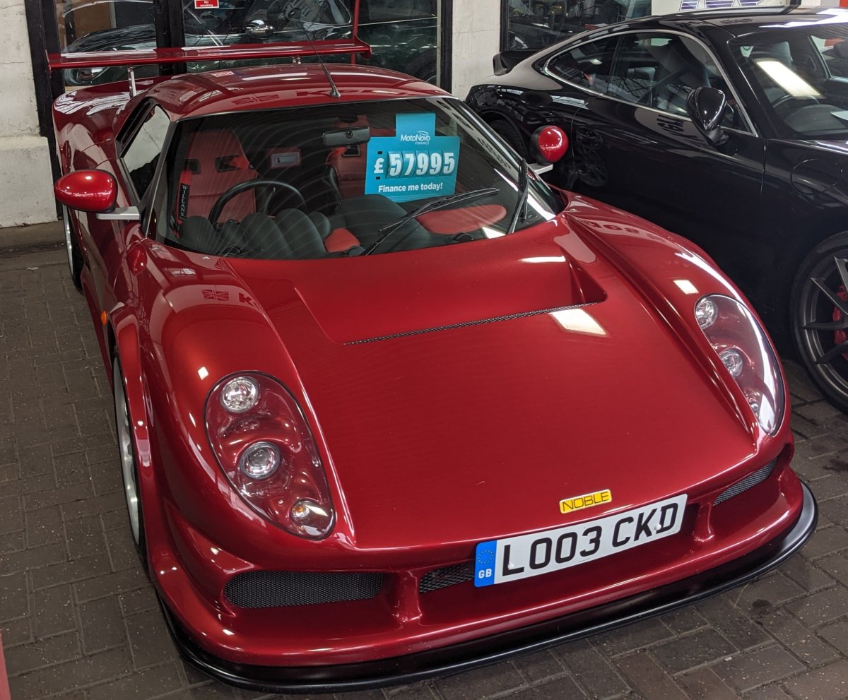 Noble m12 GTO – купе