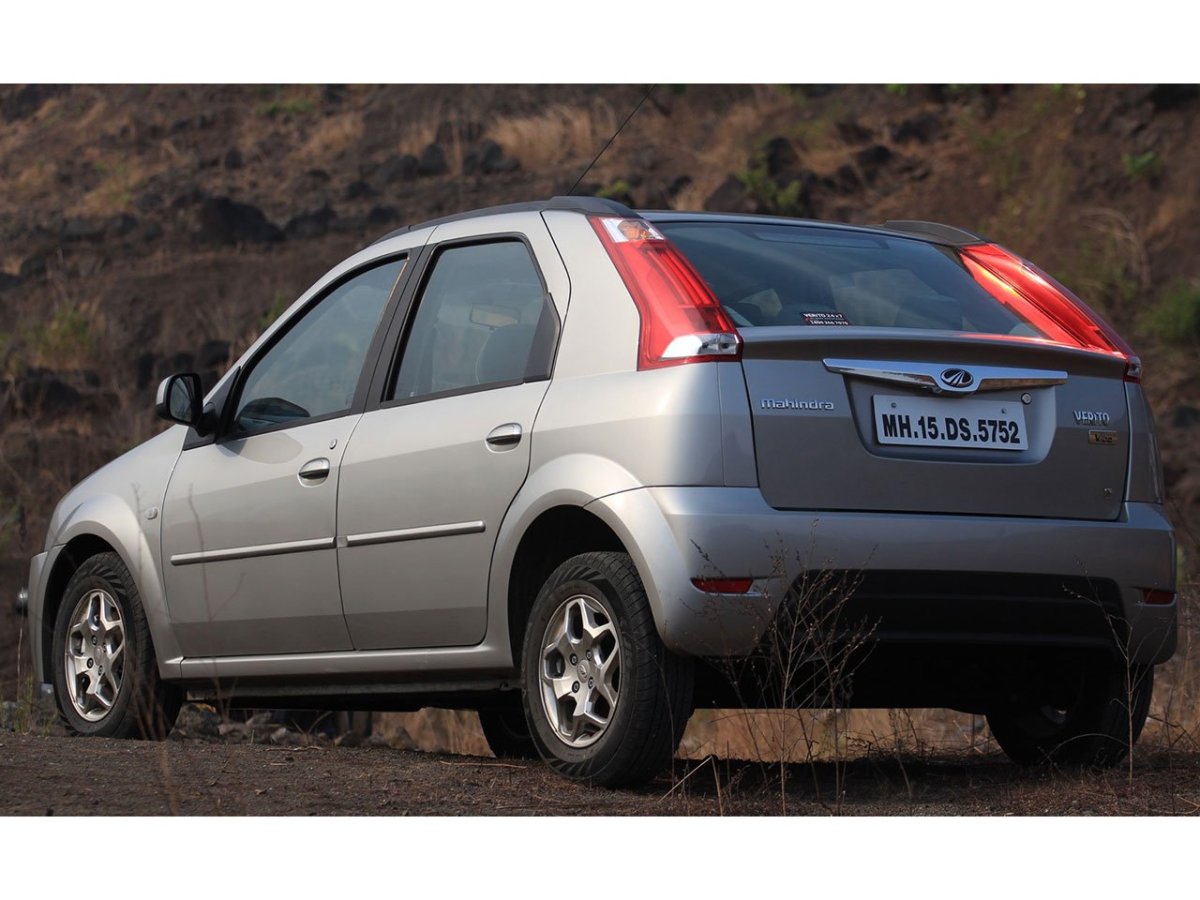 Vibe Mahindra Verito седан