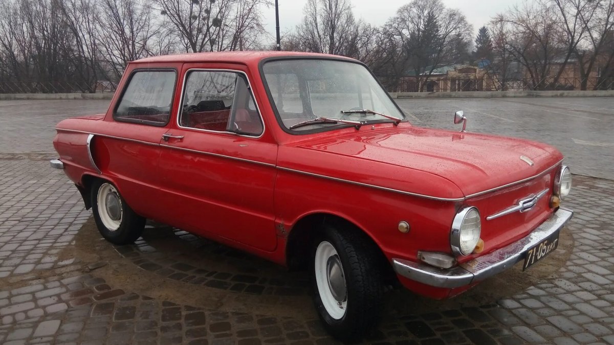 ЗАЗ 968 красный