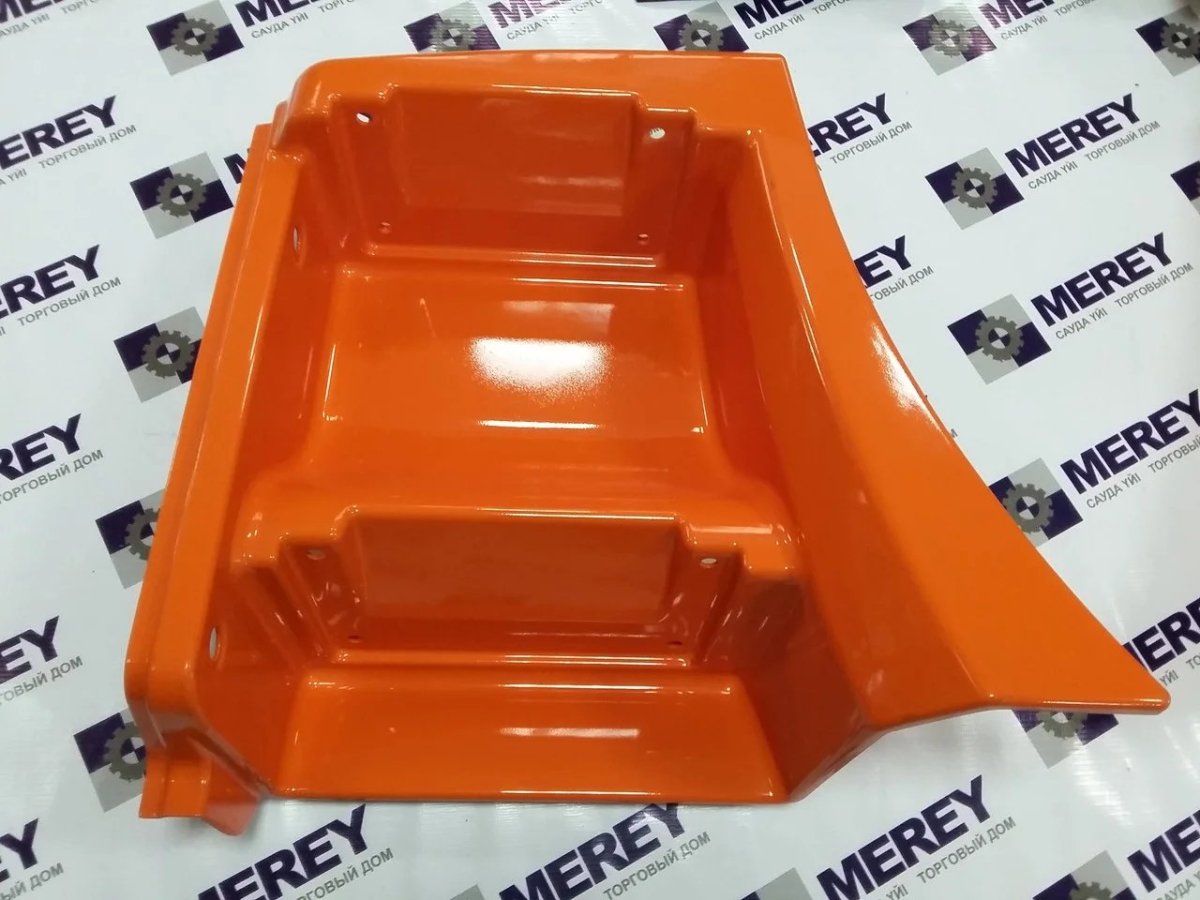 Щиток подножки КАМАЗ 43118 правый