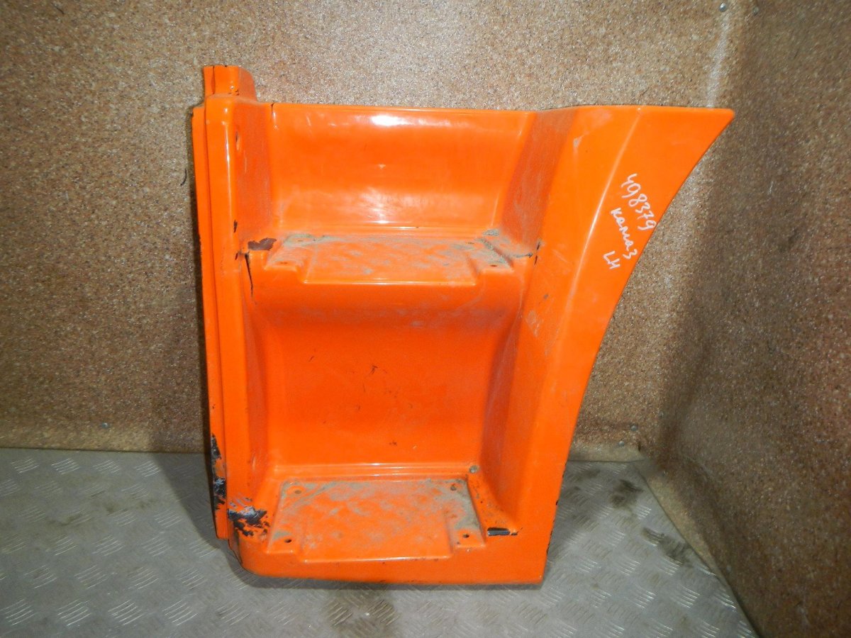 Подножка грузовика