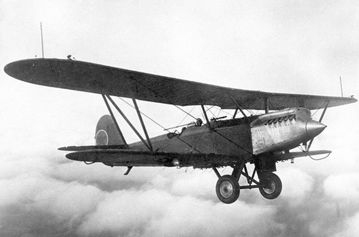 Разведчик биплан р-5