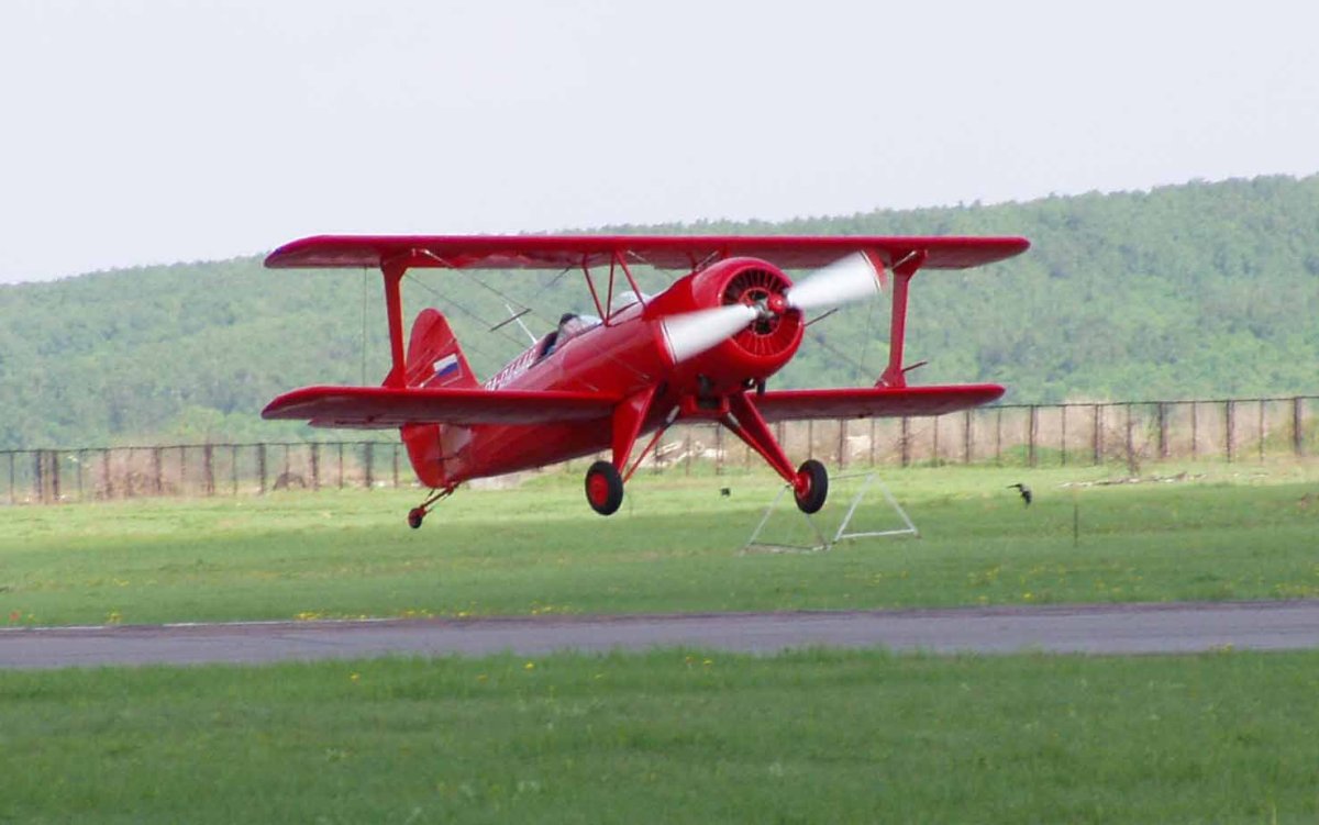 Самолет ф1 Фаворит