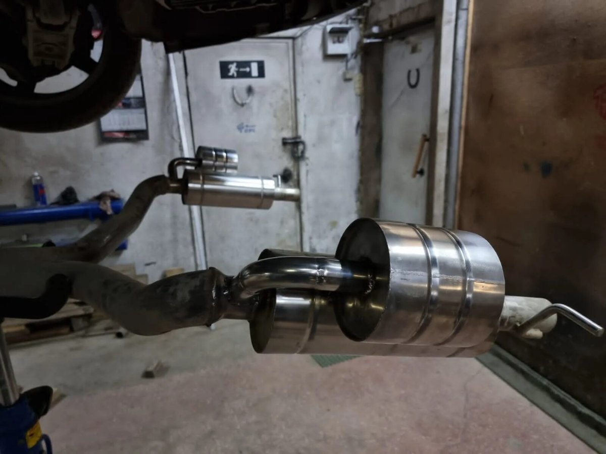 Резонатор Гельмгольца из огнетушителя