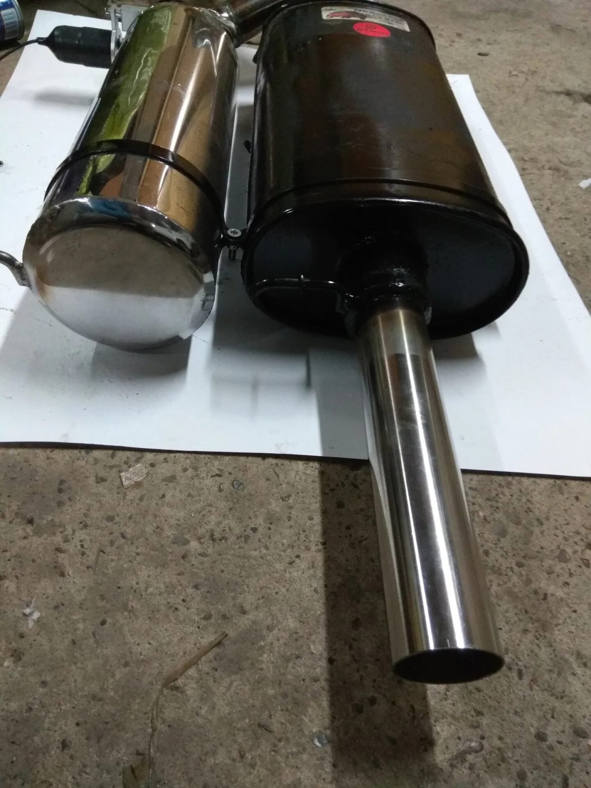 Глушитель прямоточный Гельмгольца