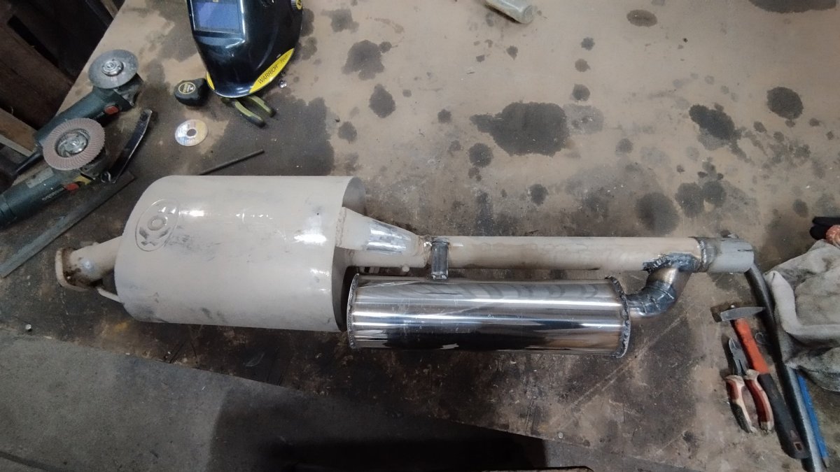 Прямоточная банка Fox