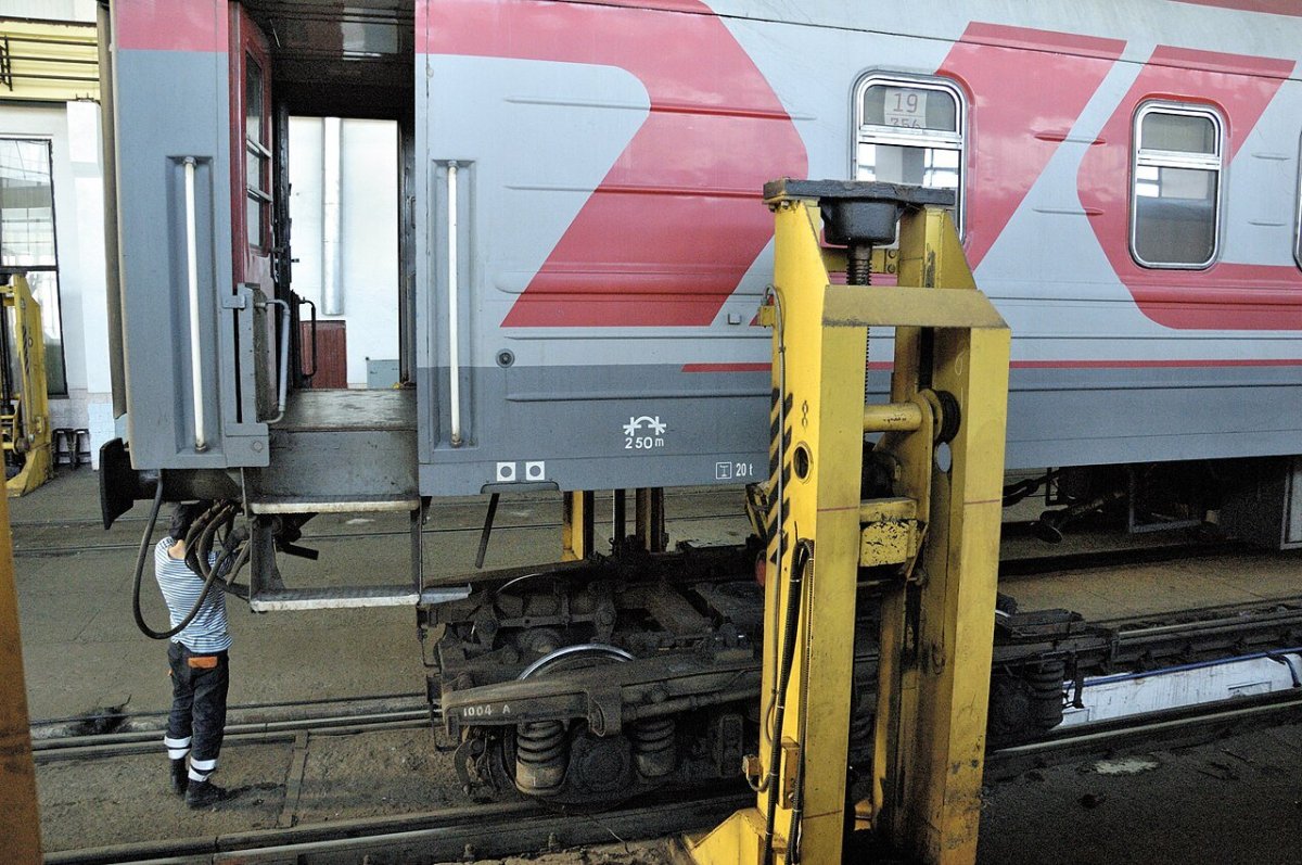 Домкрат УДС-160