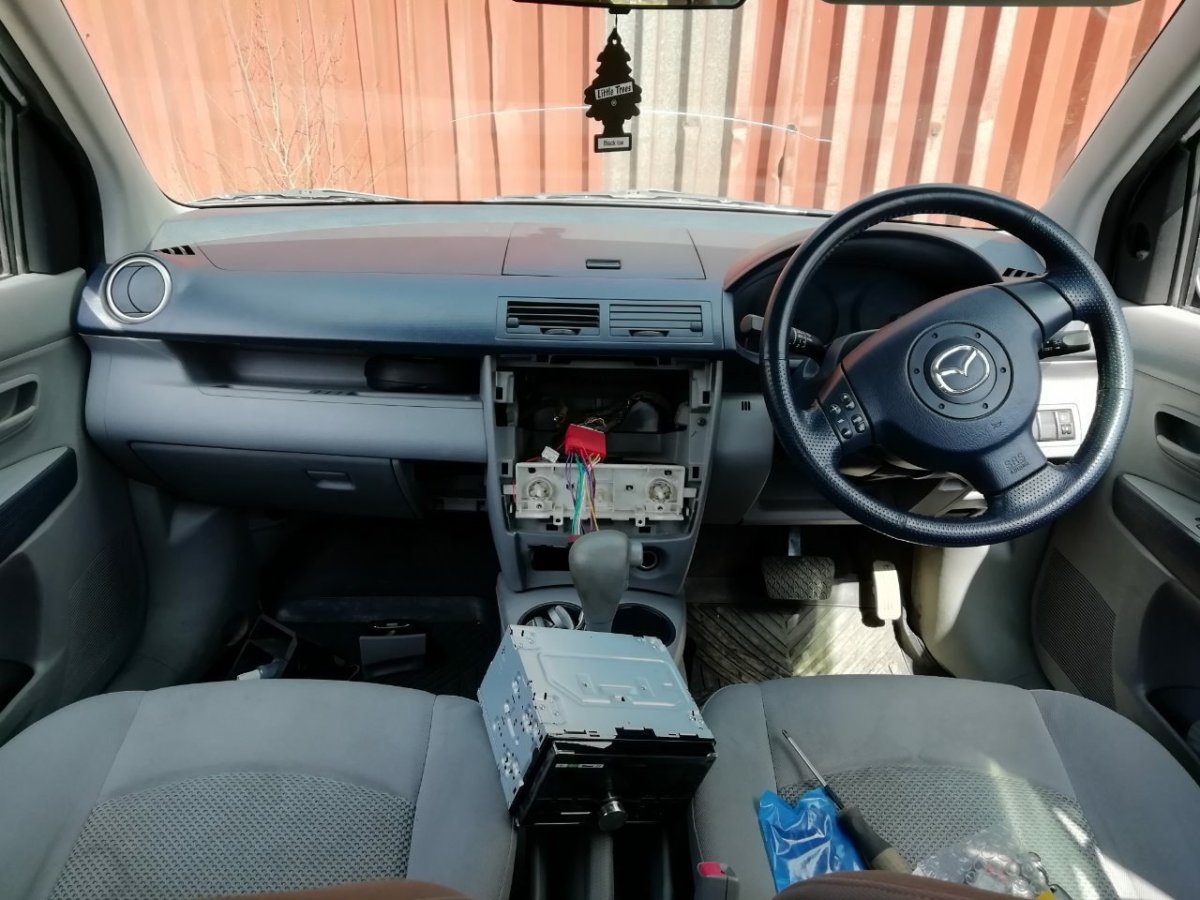 Mazda Demio 2003 магнитола