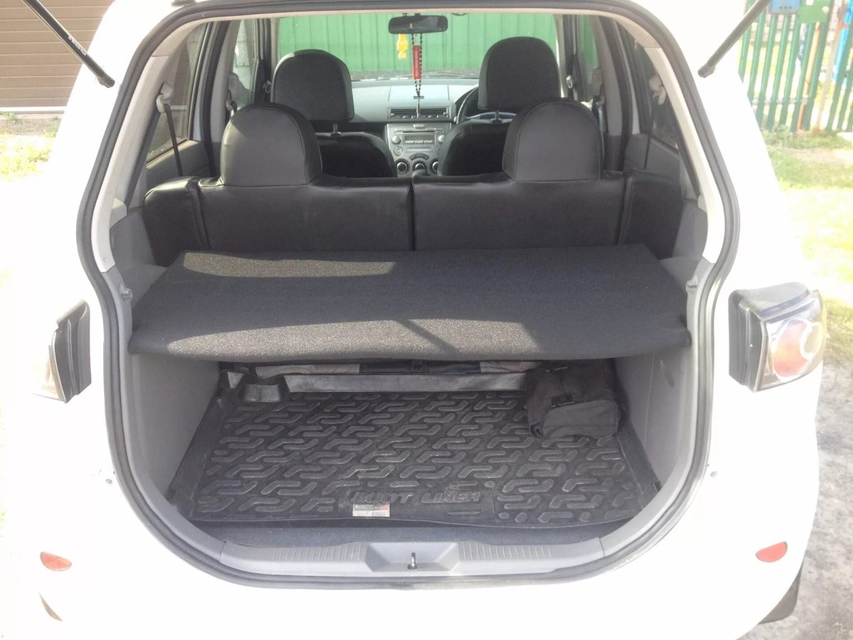 Мазда Демио 2003 багажник