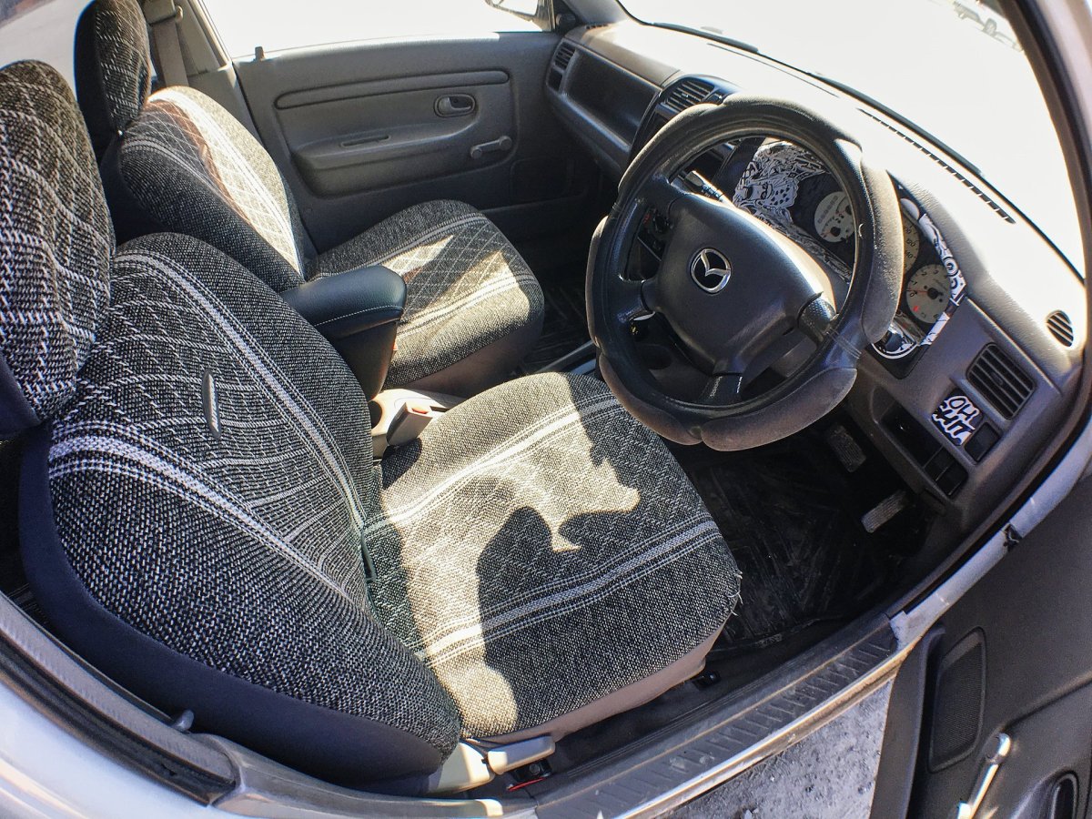 Mazda Demio 1 салон