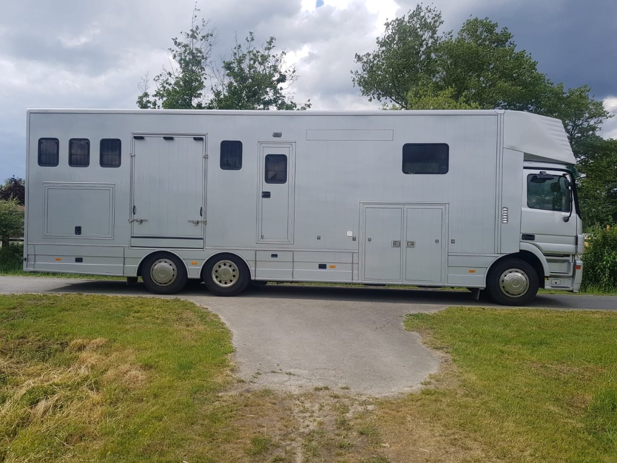 Коневоз Мерседес т1