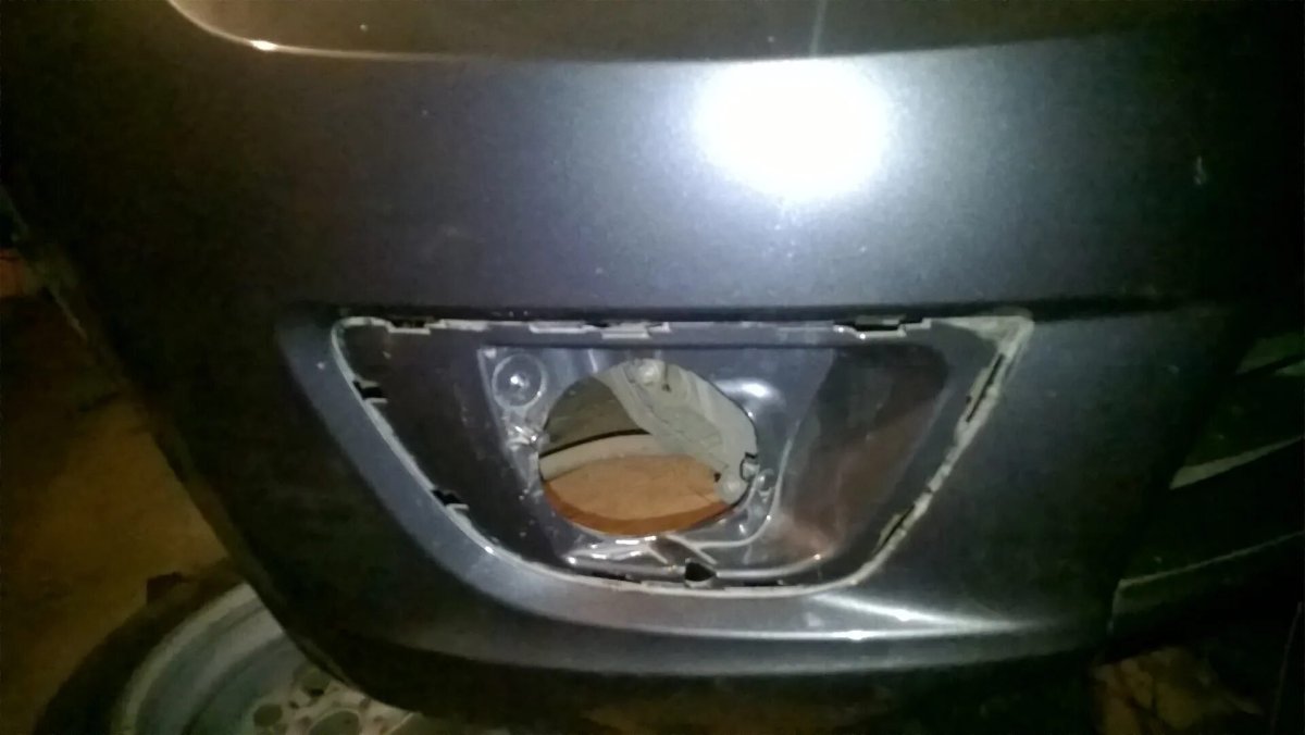 Рамка номерная под ПТФ на гранту