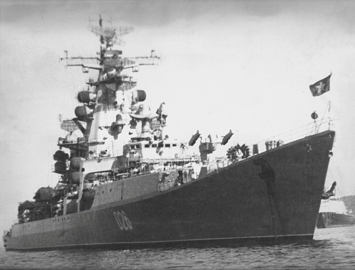 Ракетный крейсер Севастополь