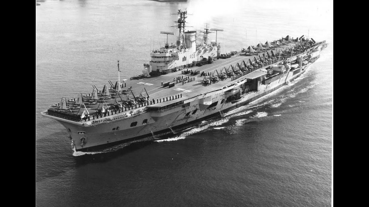 Авианосец АРК Роял 1941