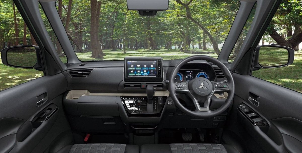 Митсубиси Делика 2023