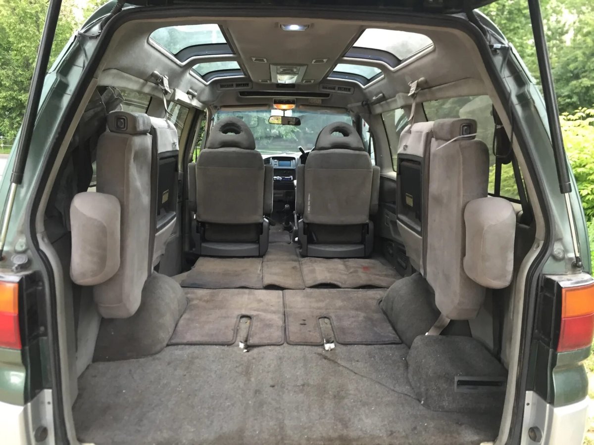 Mitsubishi Delica 2001 салон