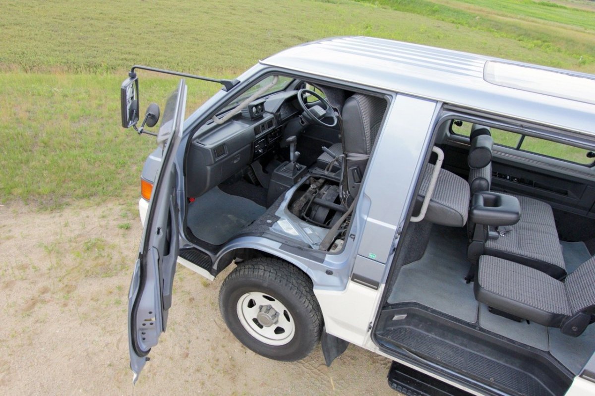 Митсубиси Делика 2 поколения