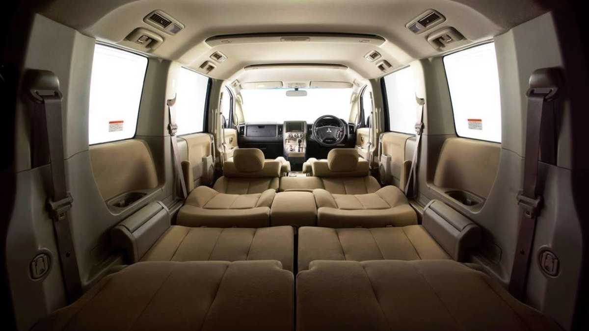 Митсубиси Делика d5