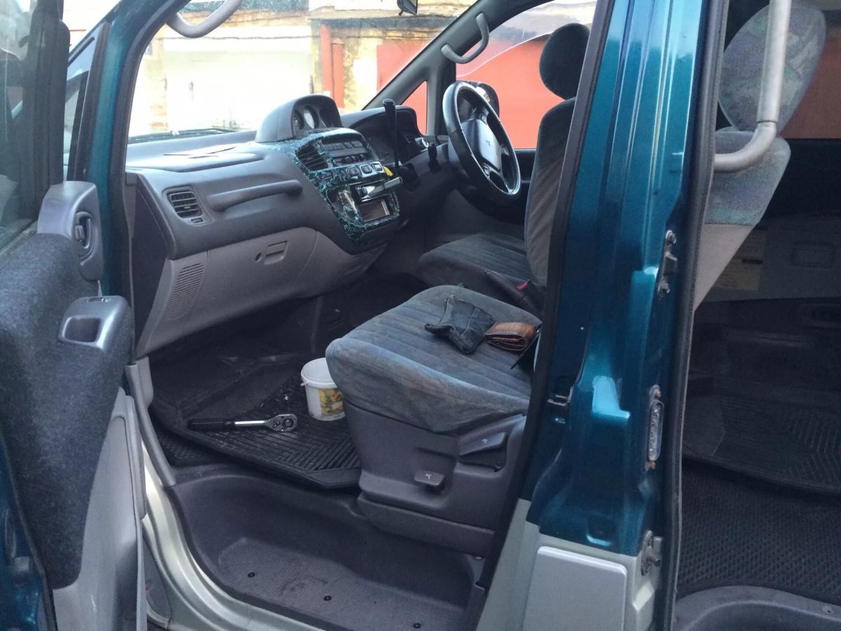 Делика л400 салон