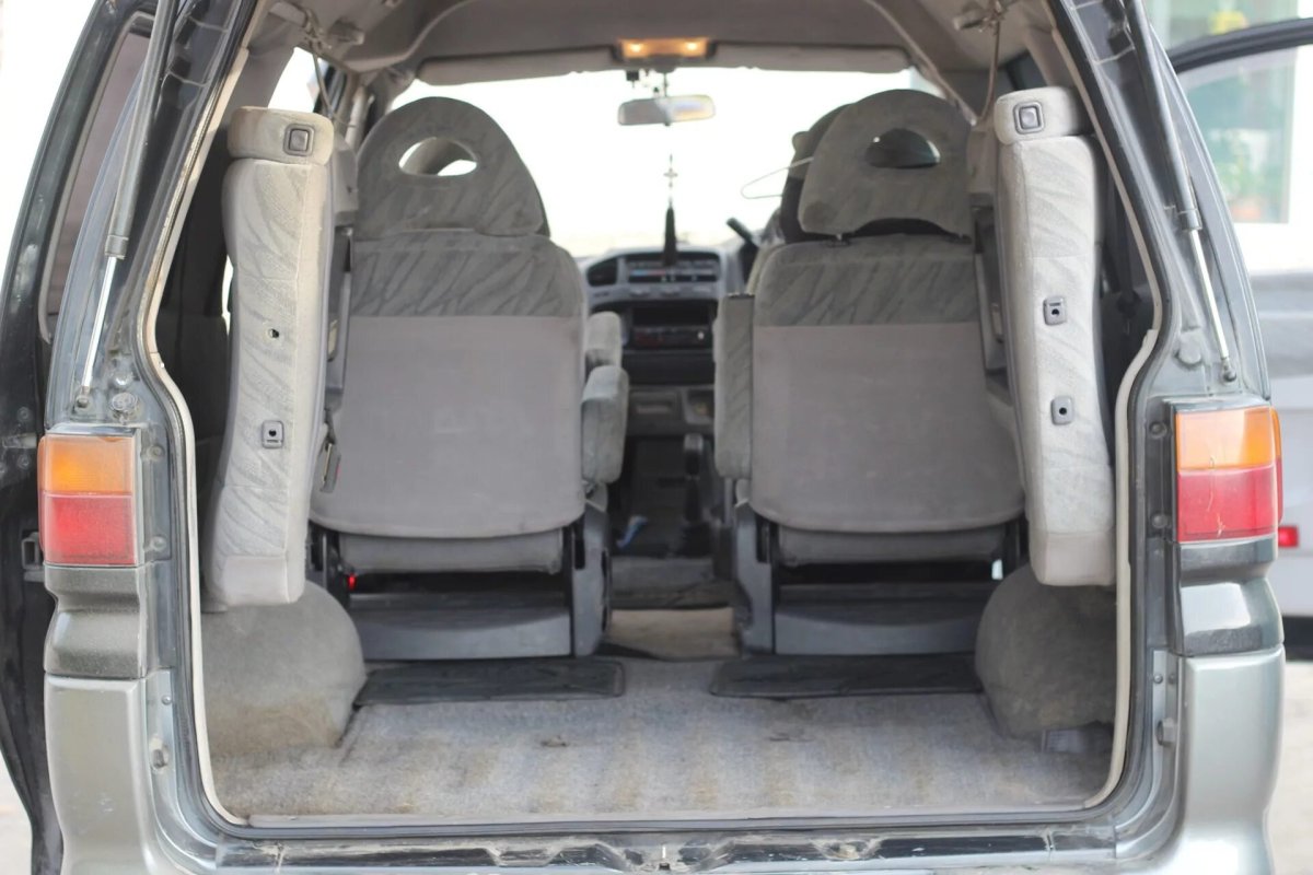 Mitsubishi Delica 1997 салон