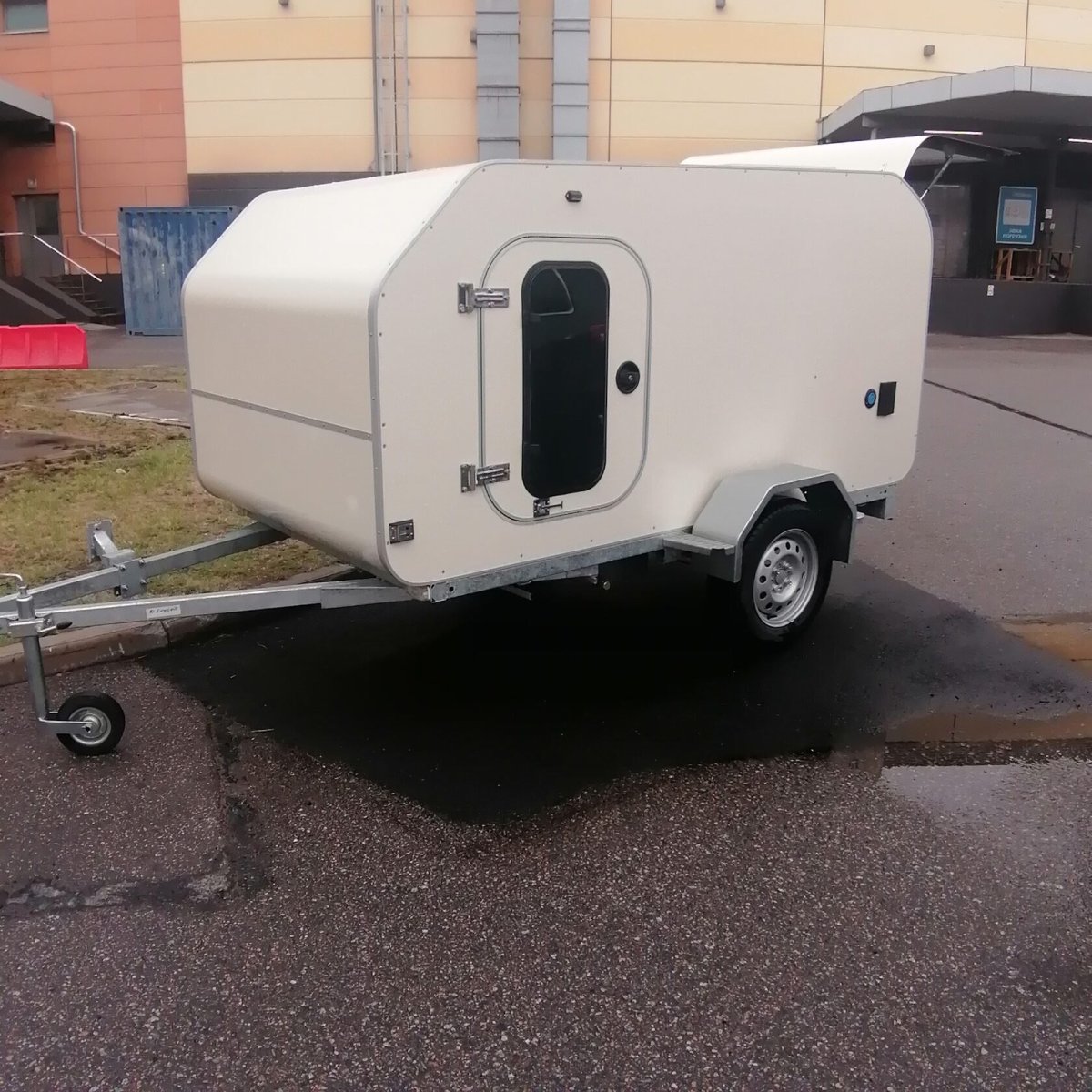 Прицеп павильон грузовой