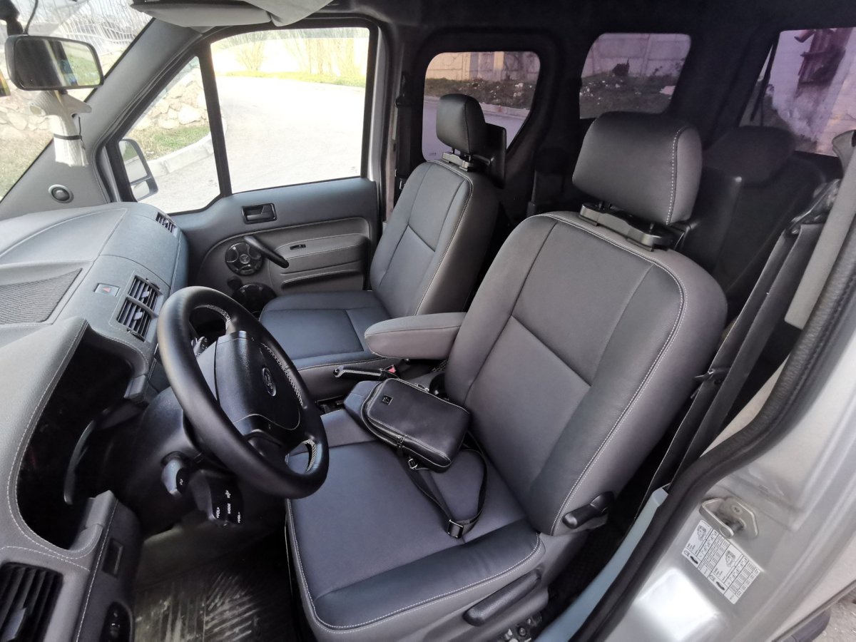 Форд Турнео Коннект салон