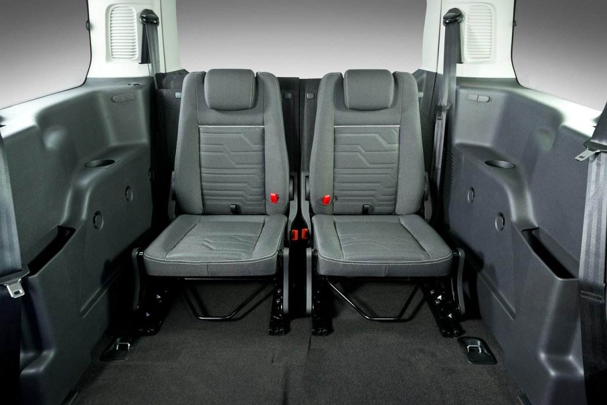 Ford Tourneo Transit 2008 8местный