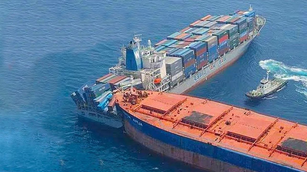 Сухогруз Паша балкер