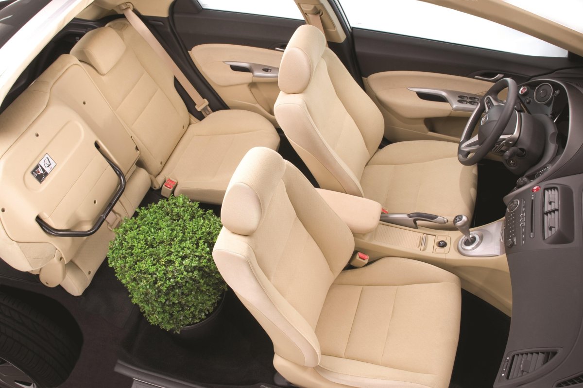 Хонда Цивик 2008 задние сиденья