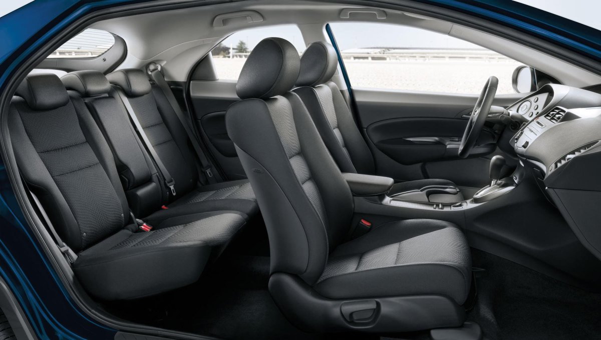 Цивик 5д салон