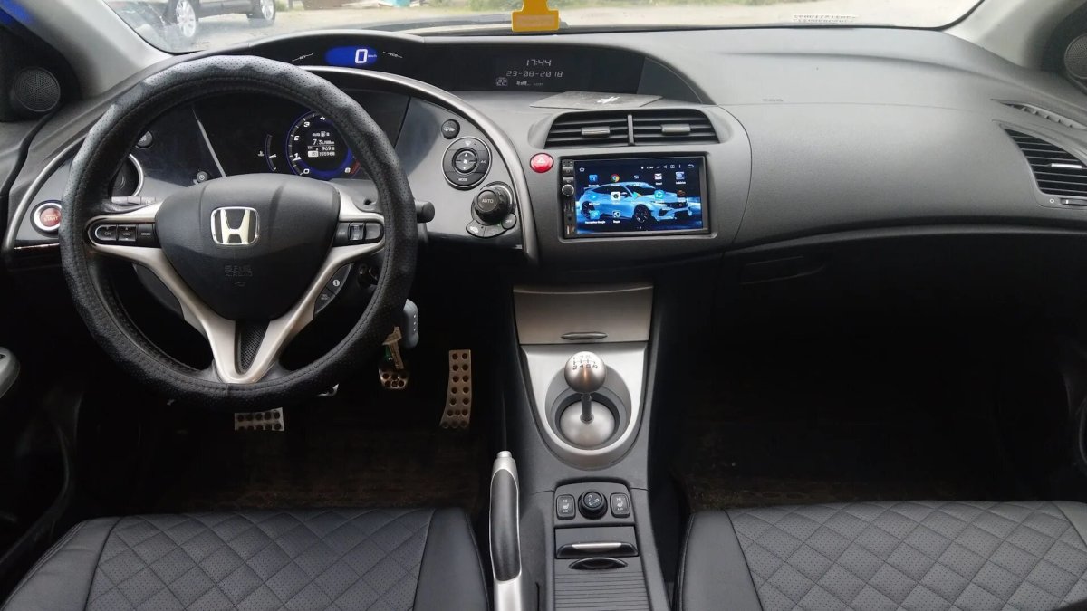 Honda Civic 5d 2008 салон