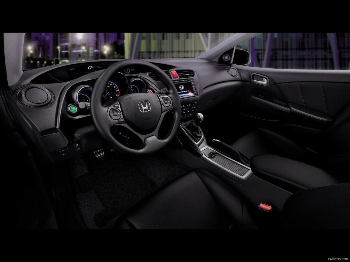 Honda Civic 8 поколение хэтчбек салон