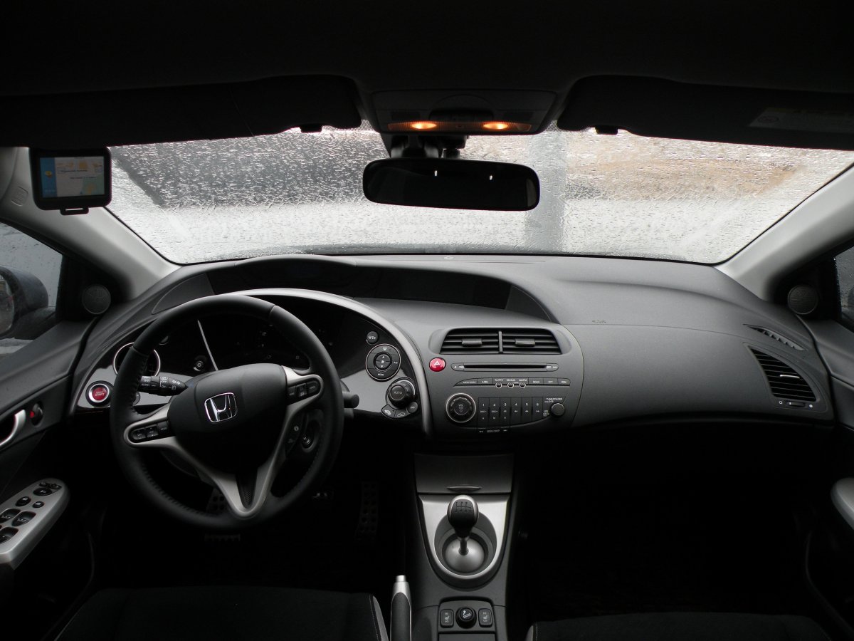 Civic 2008 хэтчбек салон