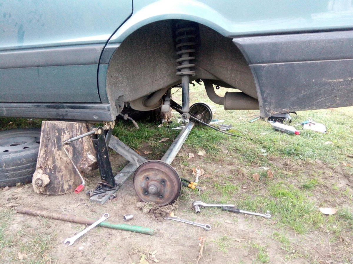 Балка Ауди 80