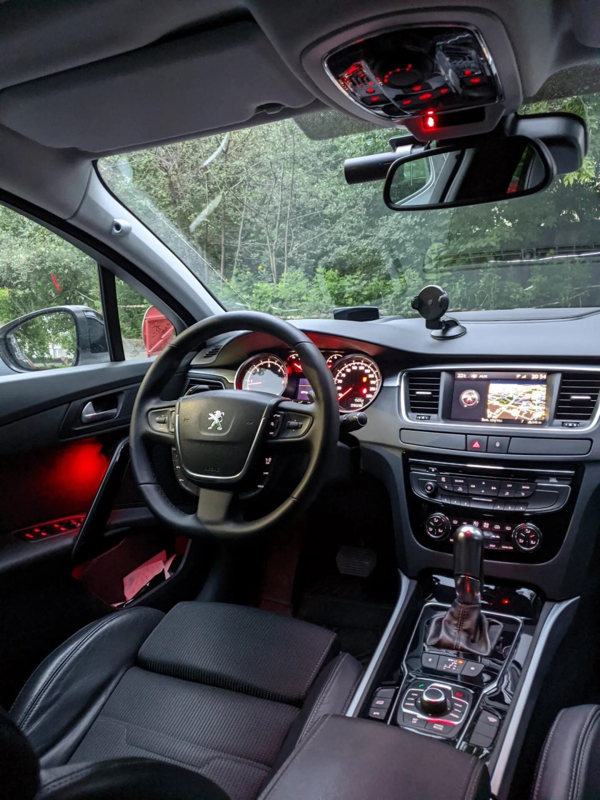 Пежо 508 ГТ салон